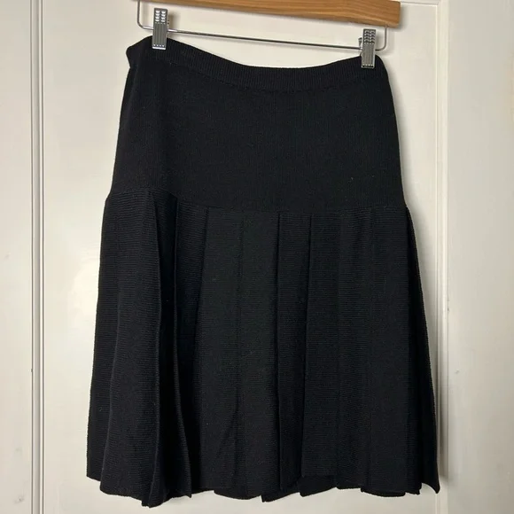 St. John Black Pleated Knit Midi Skirt - Picture 3 of 7
